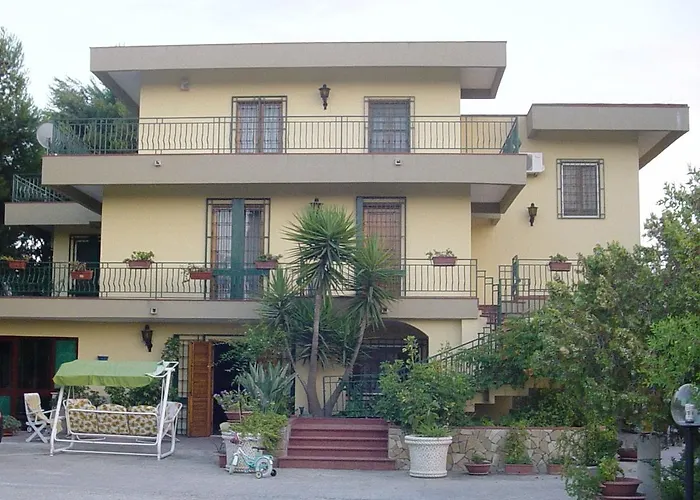 Milici Bed & Breakfast *